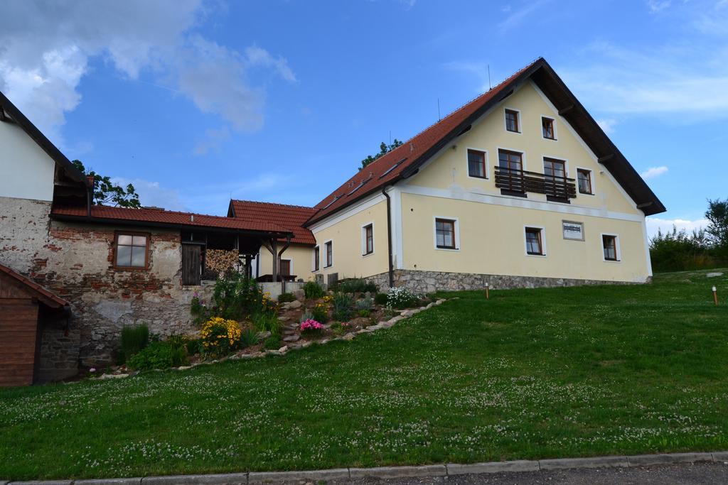 Ubytovani Na Hajence Bystrice nad Pernstejnem Exterior foto